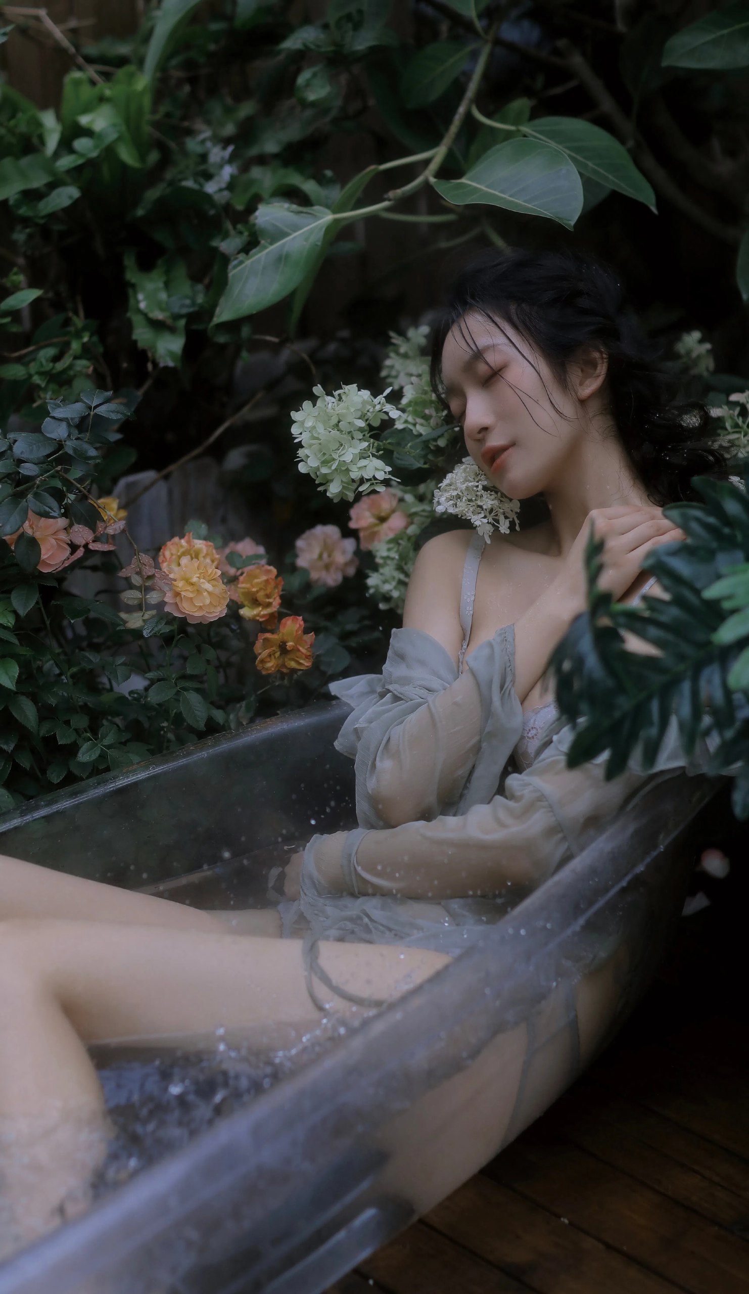 欧美疯狂性受XXXXX喷水